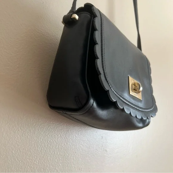 Kate Spade Black Scallop Leather Crossbody Bag - Picture 3 of 10